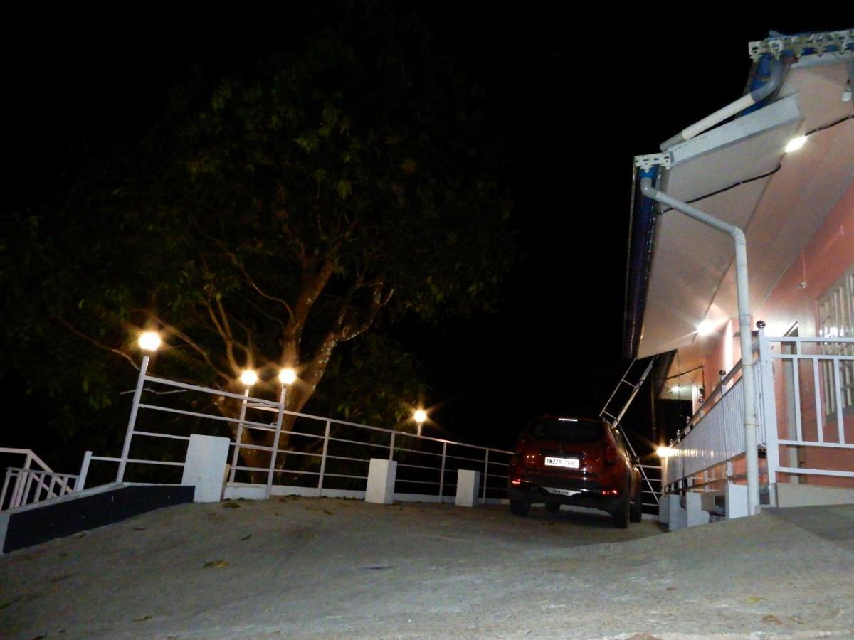 Drizzle Valley Cottage Munnar Exterior foto